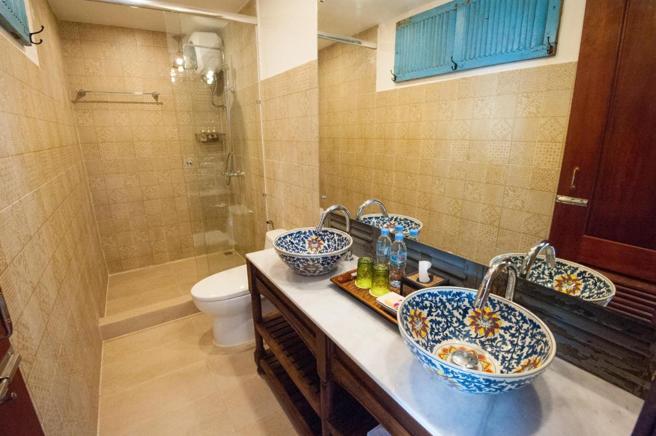 Khmer Surin Boutique Guesthouse Phnom Penh Exterior photo