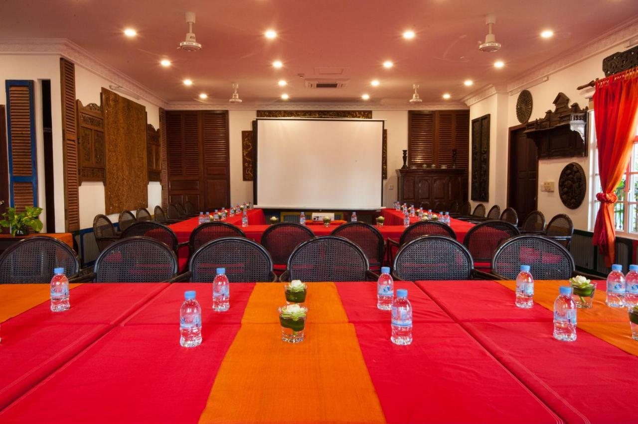 Khmer Surin Boutique Guesthouse Phnom Penh Exterior photo